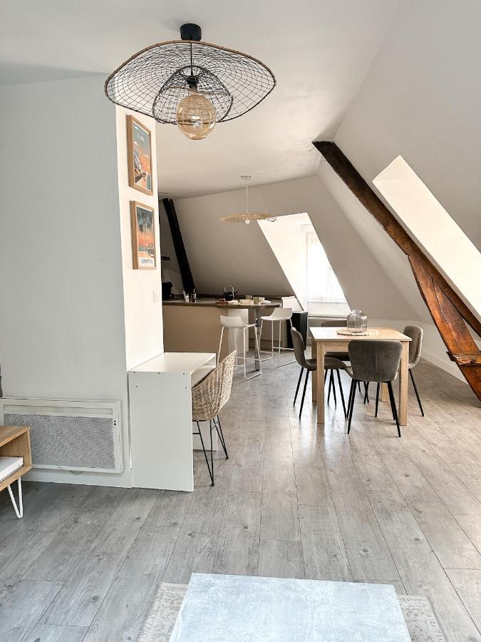 Charmant Duplex En Centre-Ville Μπριβ-λα-Γκαγιάρντ Εξωτερικό φωτογραφία