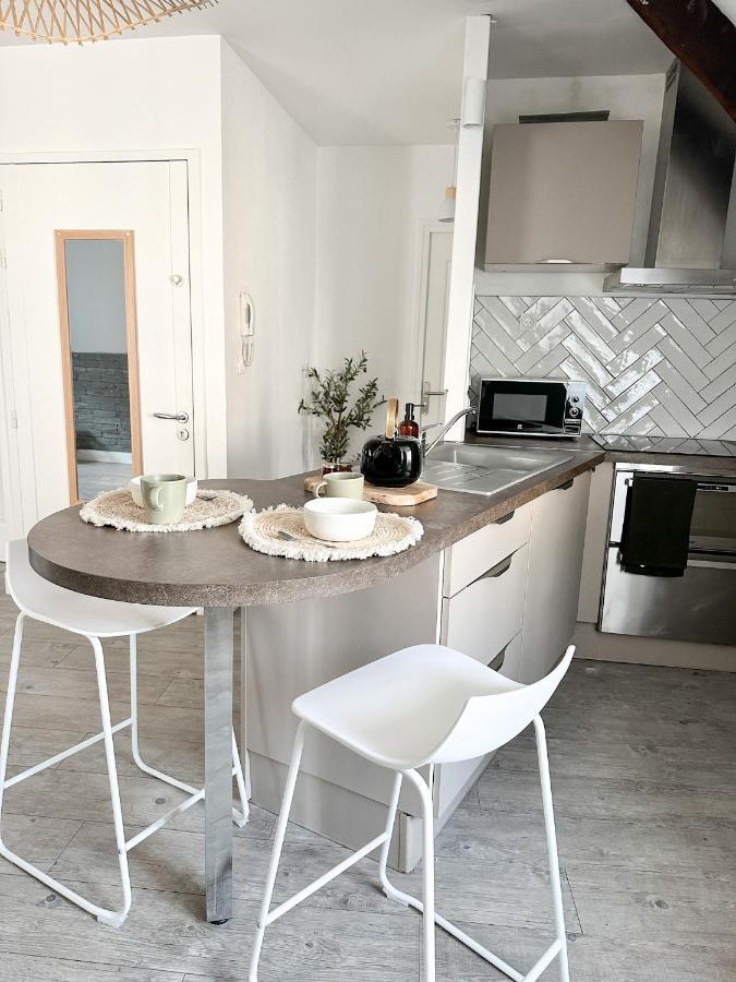 Charmant Duplex En Centre-Ville Μπριβ-λα-Γκαγιάρντ Εξωτερικό φωτογραφία